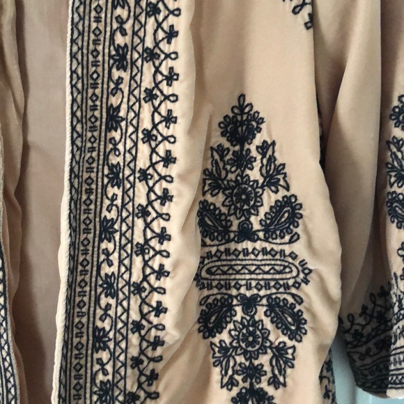 Zara Embroidered Velvet Kimono in Dusty pink/navy - Picture 7 of 8